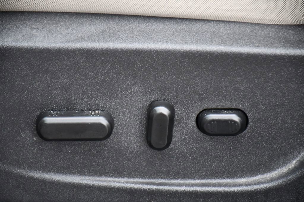 Used 2017 Ford Escape SE FWD image 22