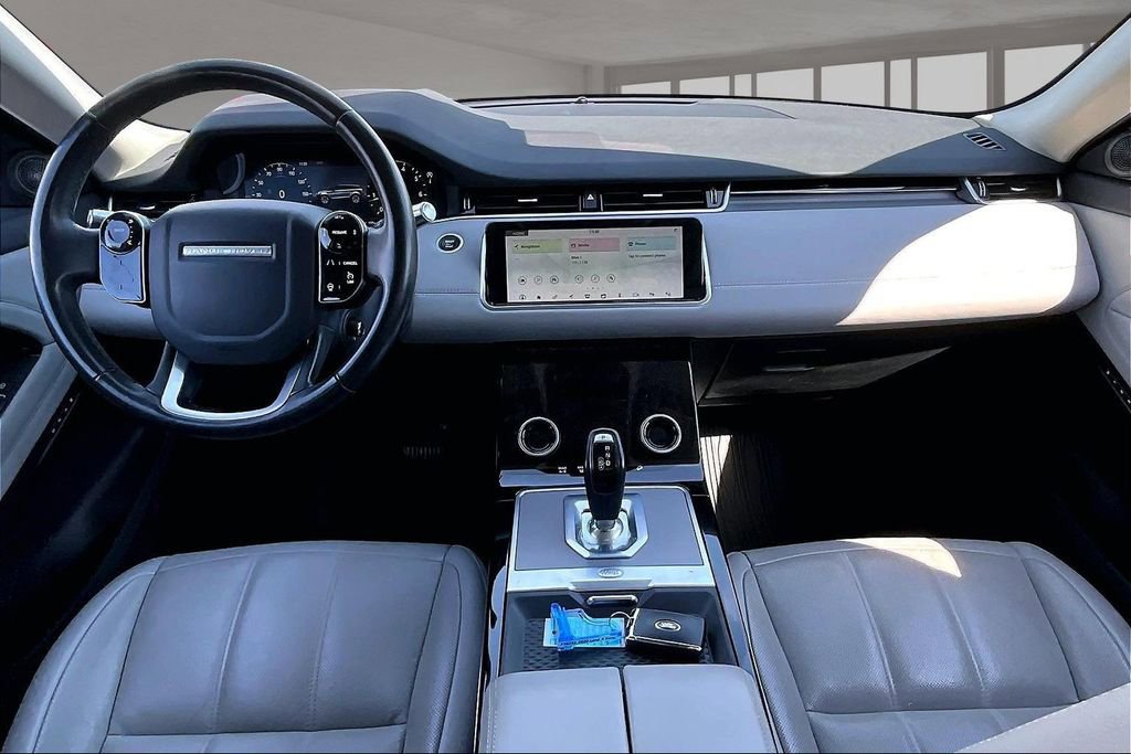 Used 2020 Land Rover Range Rover Evoque SE image 16