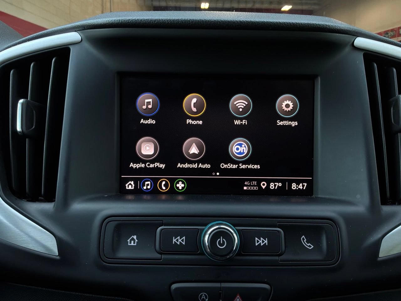 Used 2024 GMC Terrain SLE FWD image 27