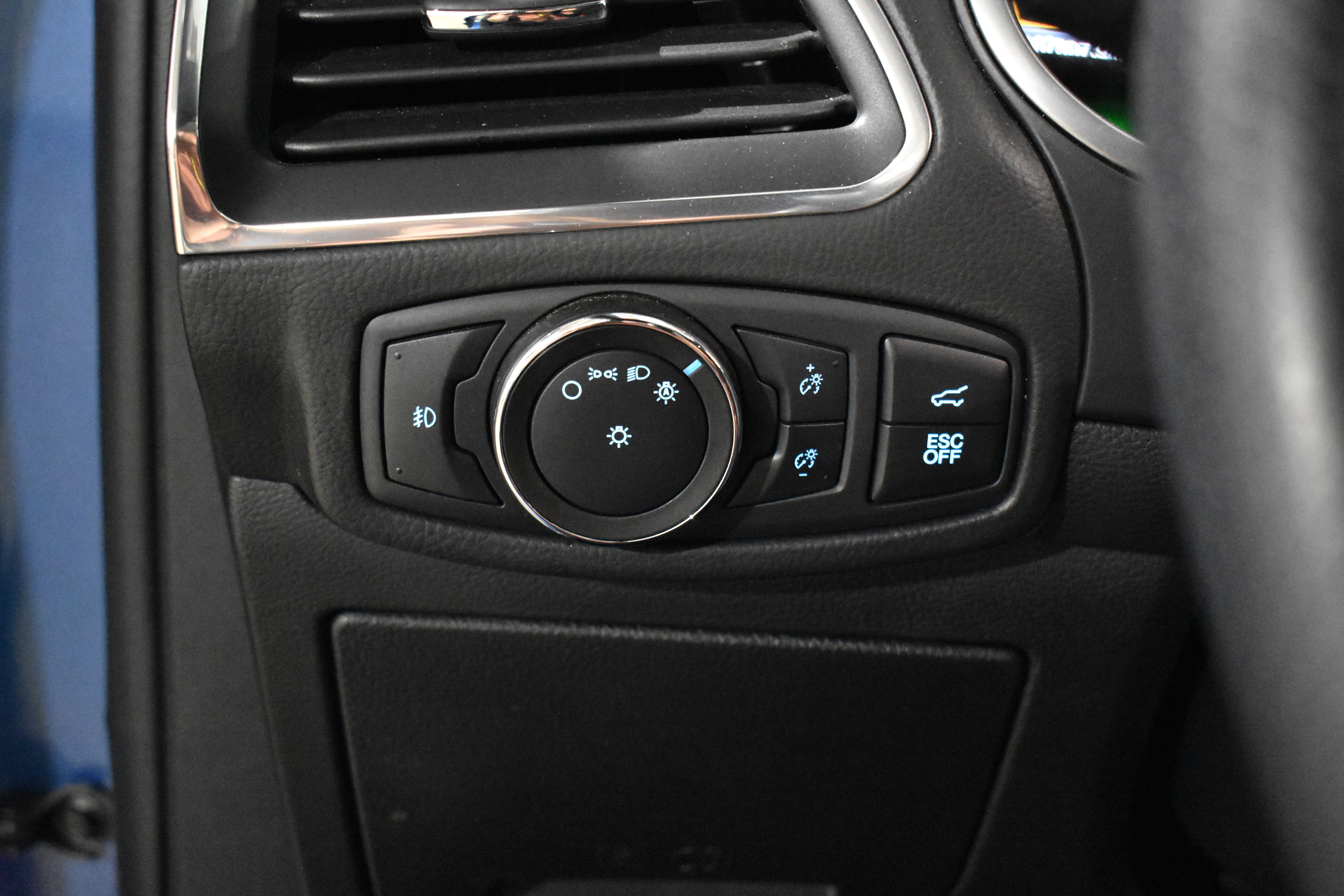 Used 2021 Ford Edge ST w/ Equipment Group 401A image 19