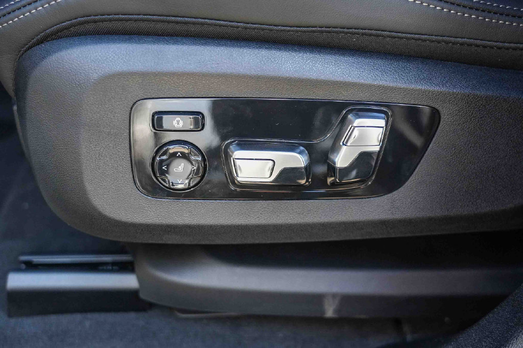 New 2027 BMW X6 M60i AWD/4WD image 22