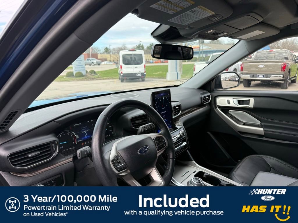 Used 2023 Ford Explorer Limited w/ Limited Technology Package image 2