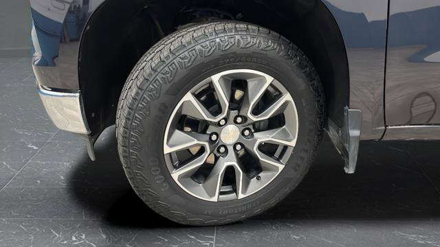 Used 2022 Chevrolet Silverado 1500 LT AWD/4WD image 34