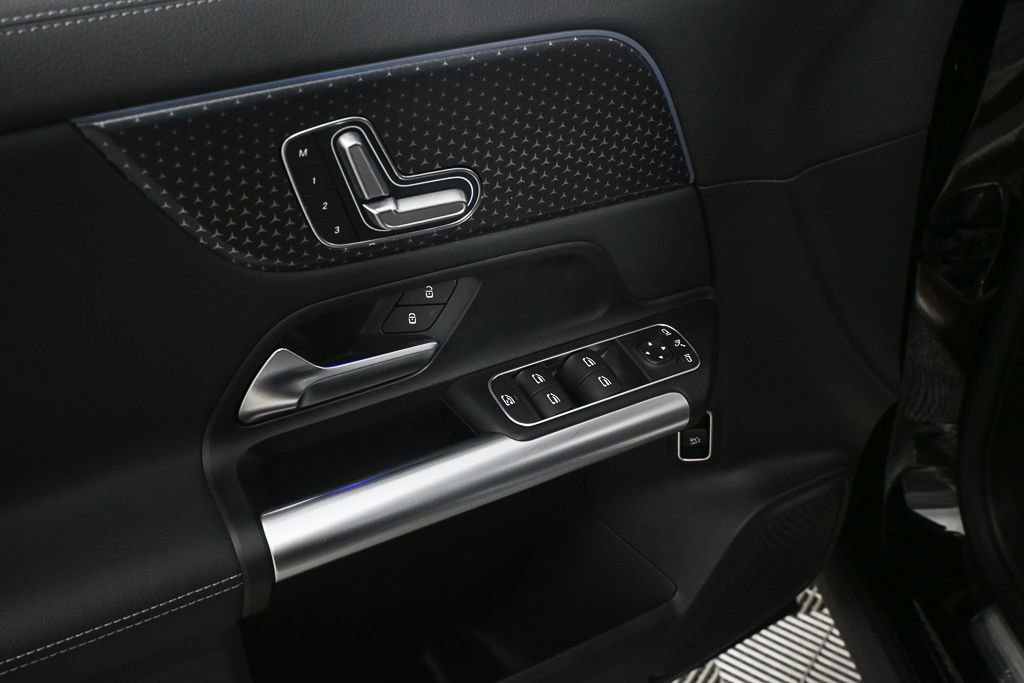 Certified 2026 Mercedes-Benz GLA 250 image 8