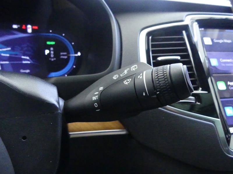 Used 2023 Volvo XC90 T8 Plus AWD/4WD image 21