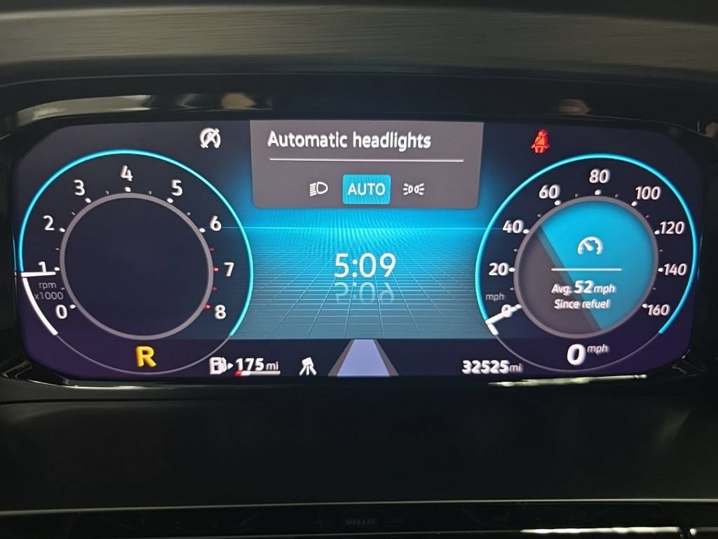 Used 2025 Volkswagen Atlas Cross Sport SE FWD image 30
