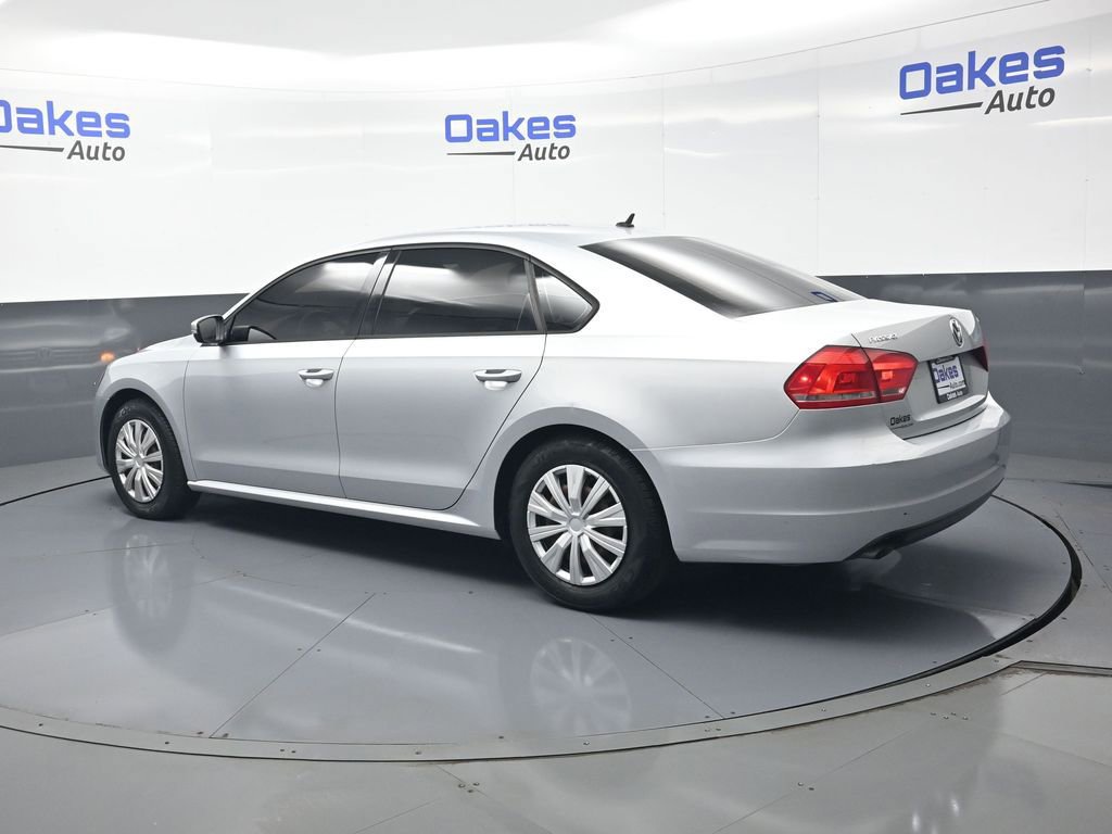 Used 2014 Volkswagen Passat 1.8T S image 6