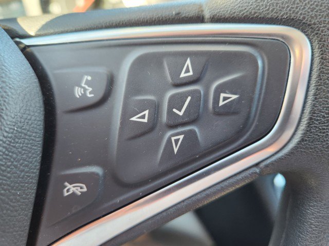 Used 2018 Chevrolet Malibu LT image 36