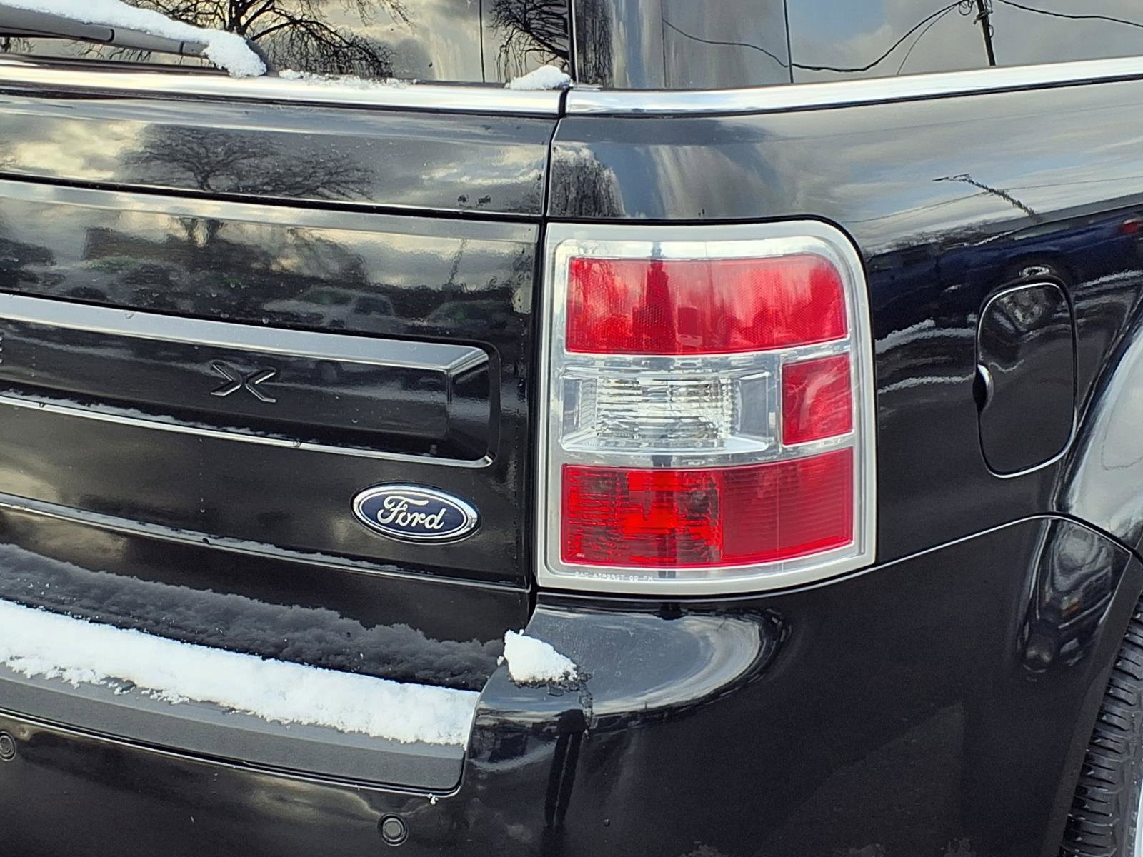 Used 2017 Ford Flex SEL w/ Equipment Group 202A image 28