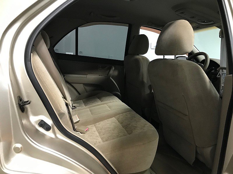 Used 2006 Kia Sorento 2WD image 16