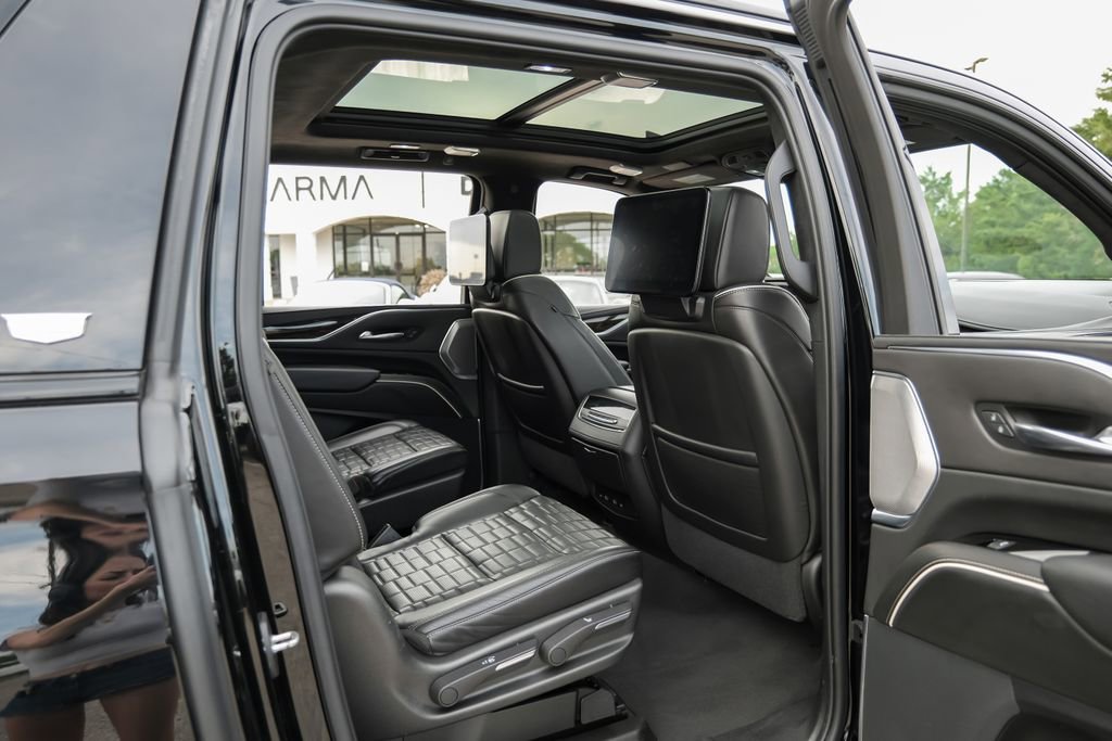 Used 2021 Cadillac Escalade ESV Sport Platinum AWD/4WD image 45