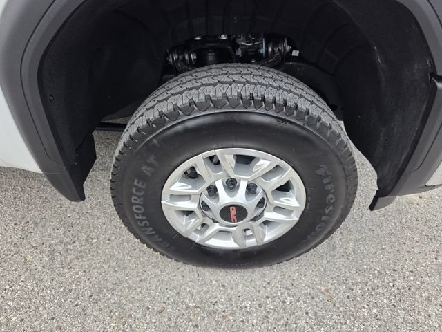 Used 2026 GMC Sierra 2500 Pro w/ Convenience Package AWD/4WD image 18