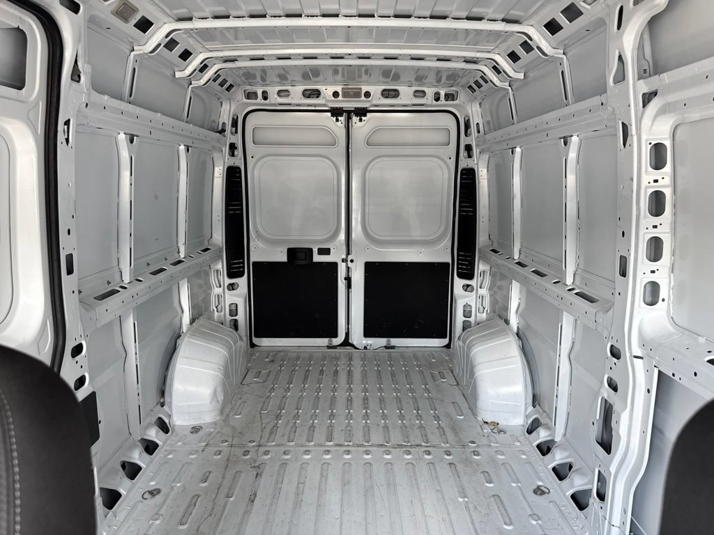 Used 2026 RAM ProMaster 2500 w/ Safety Group FWD image 18