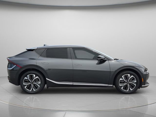 Used 2024 Kia EV6 Light RWD image 9