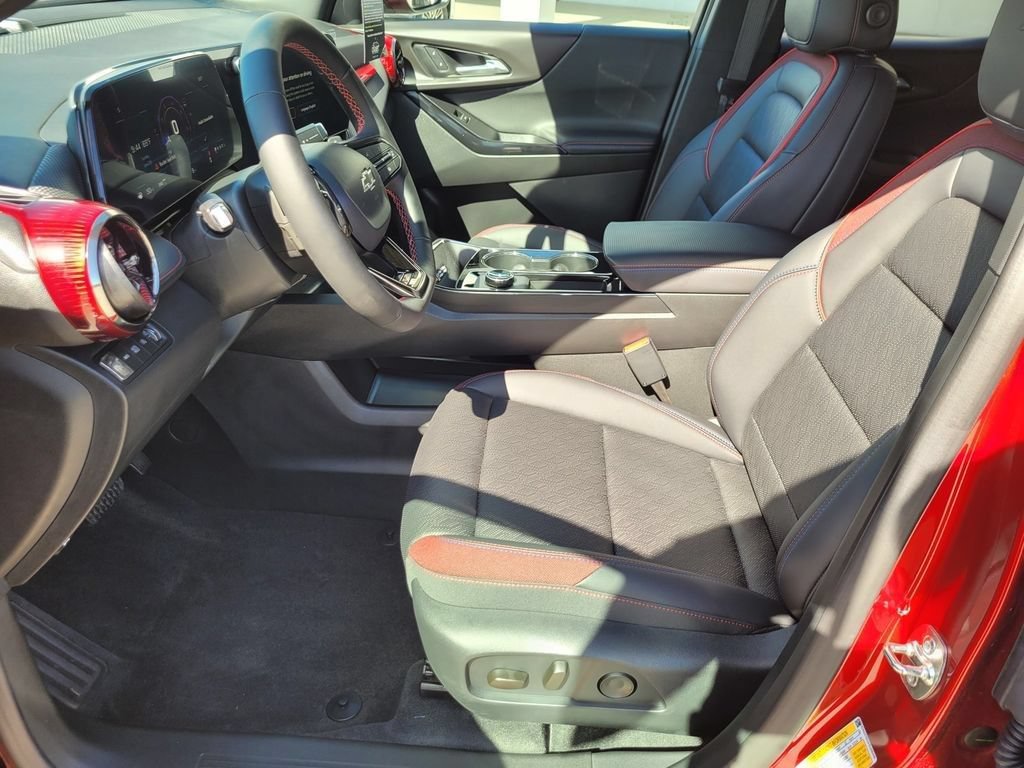 New 2026 Chevrolet Equinox RS w/ Convenience Package III AWD/4WD image 11