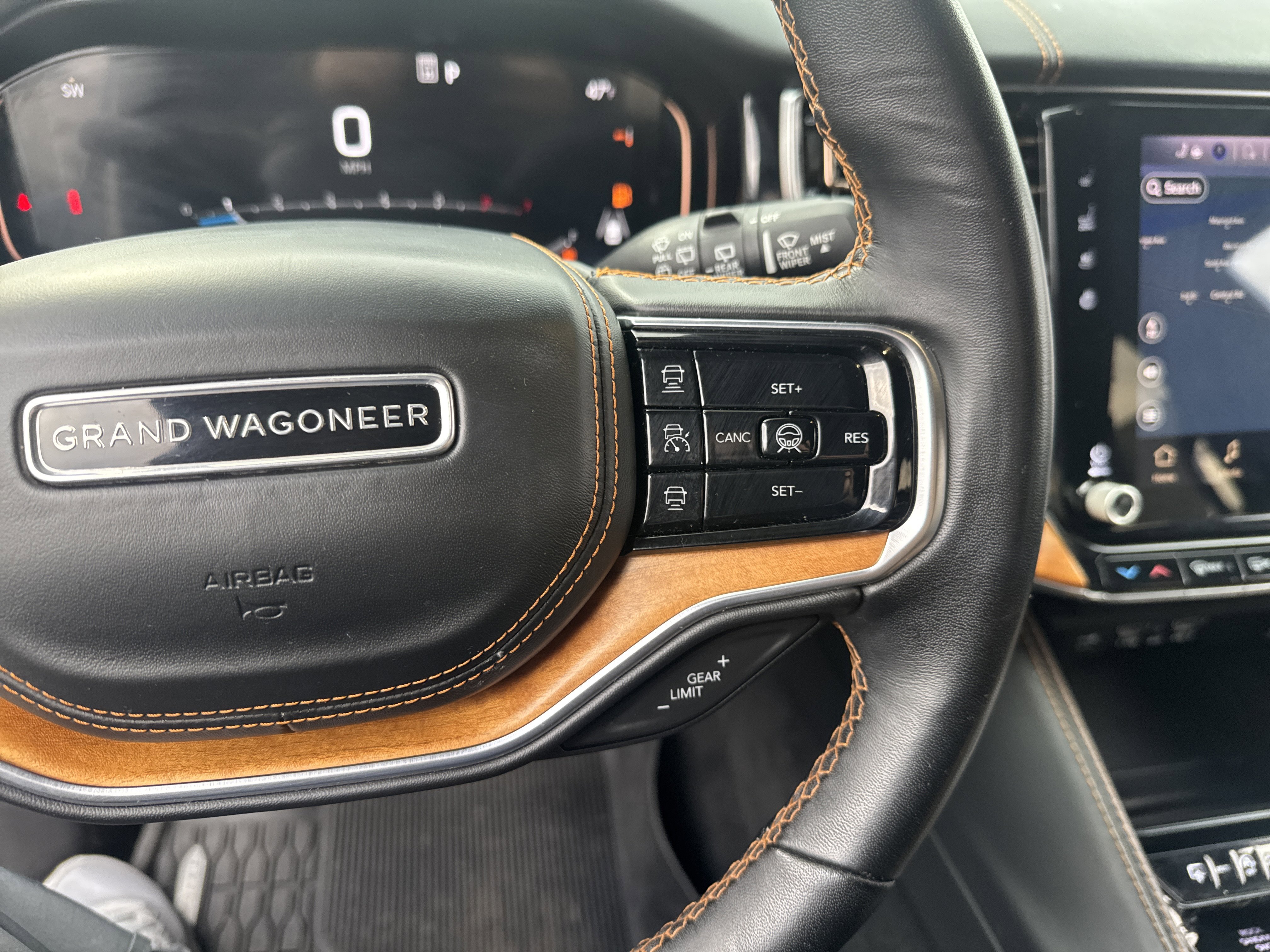 Used 2023 Jeep Grand Wagoneer L Series III image 20