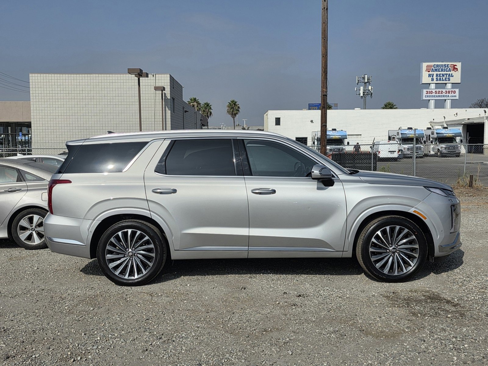 Used 2024 Hyundai Palisade Calligraphy image 13