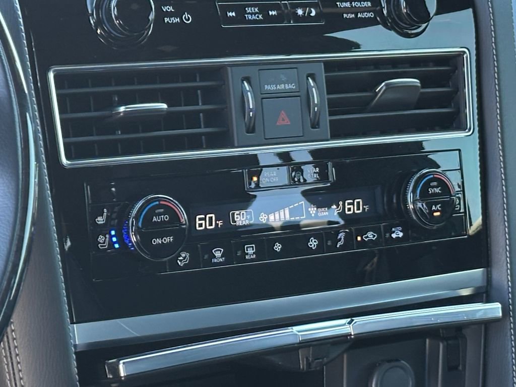 Used 2024 INFINITI QX80 Sensory image 16