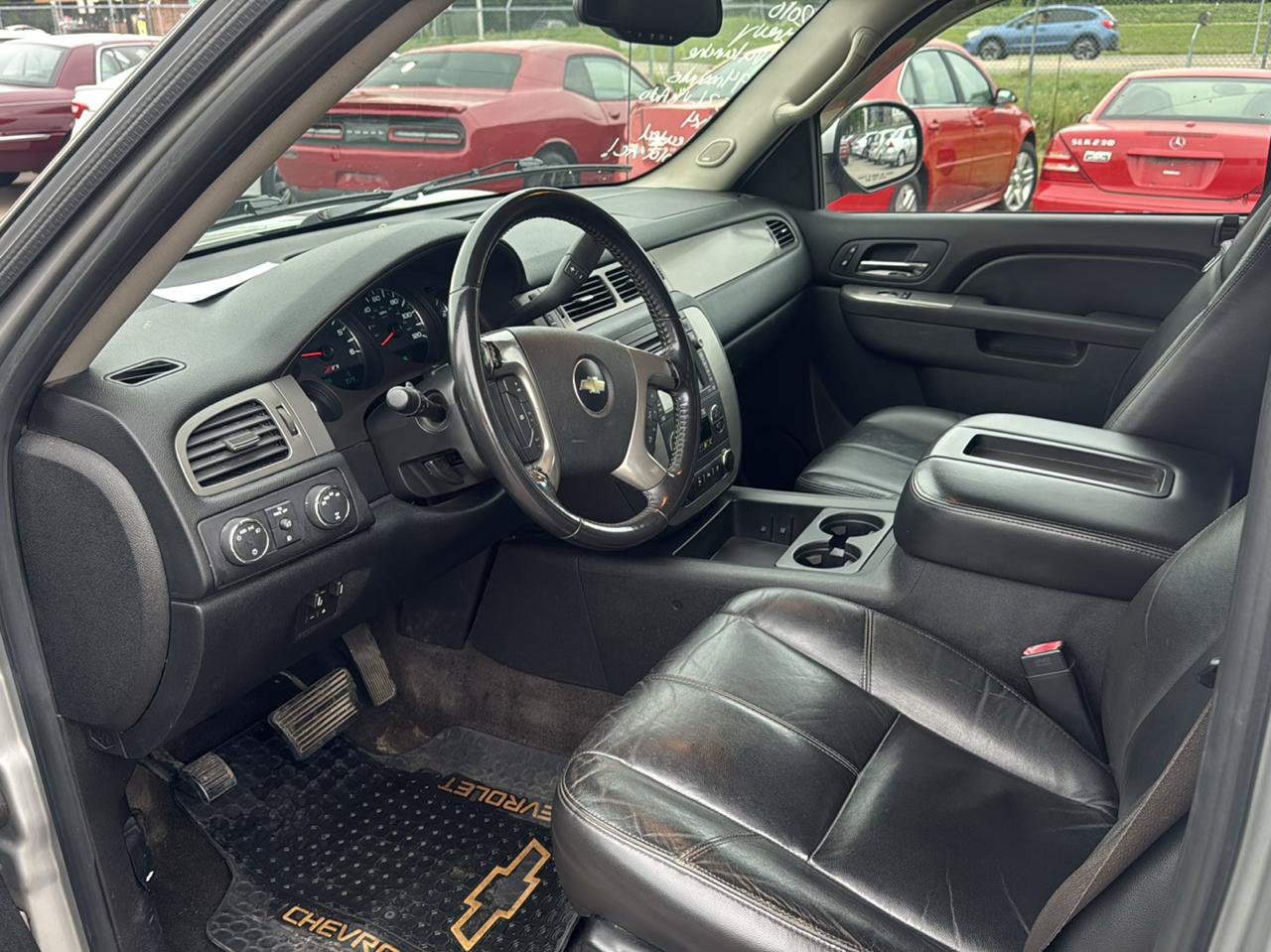 Used 2010 Chevrolet Avalanche LT AWD/4WD image 9