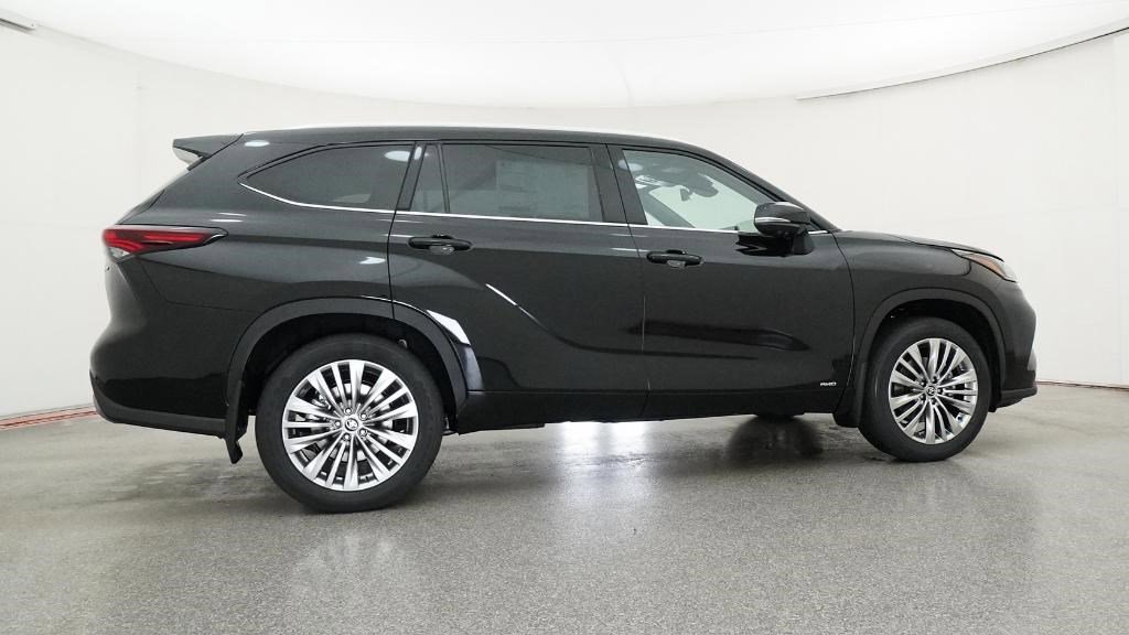 New 2026 Toyota Highlander Platinum AWD/4WD image 3