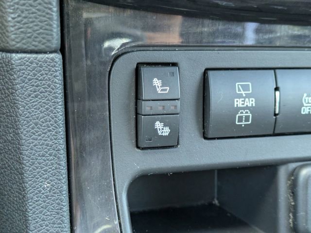 Used 2016 Buick Enclave Leather image 24