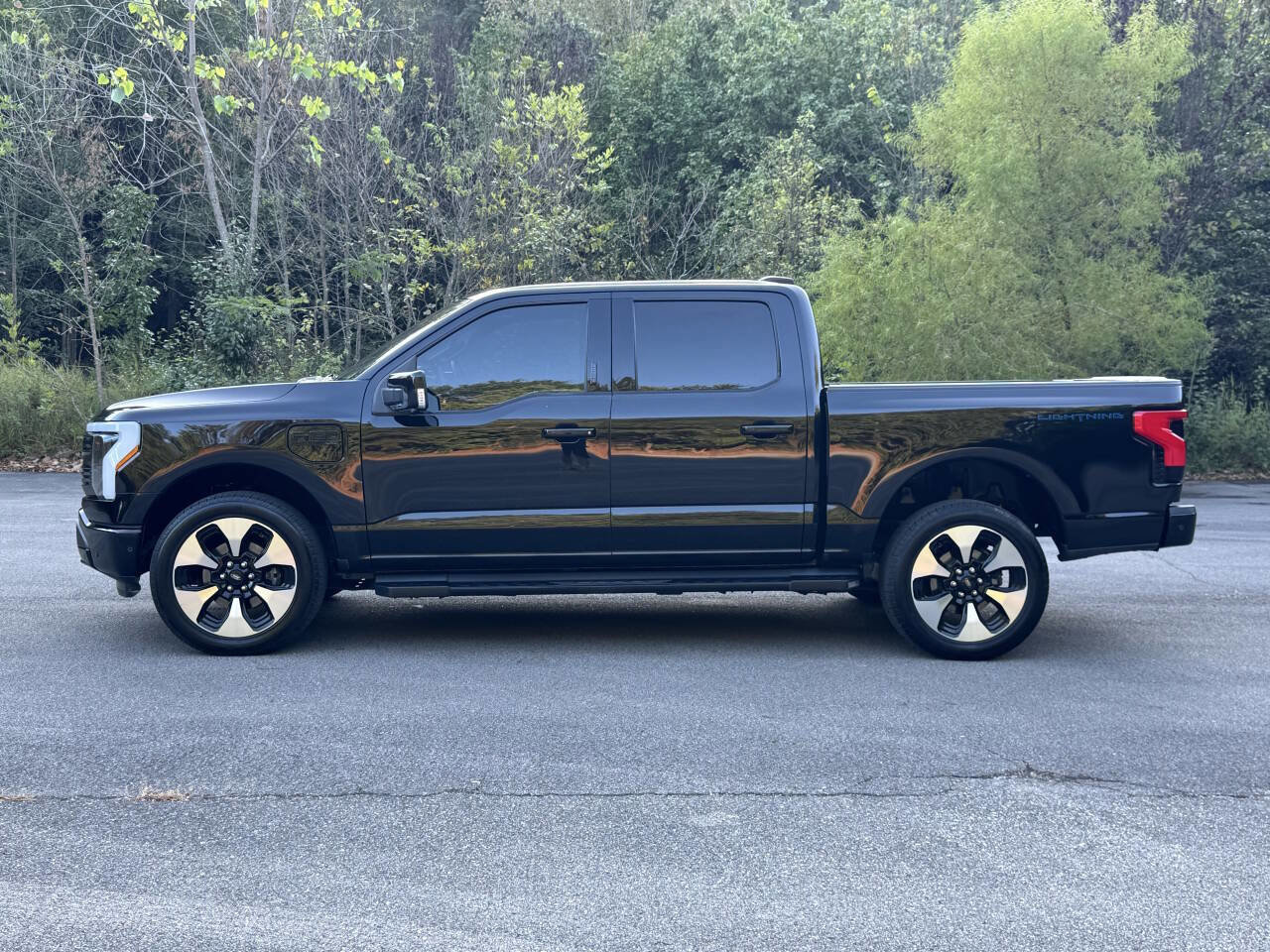 Used 2023 Ford F150 Lightning Platinum image 2