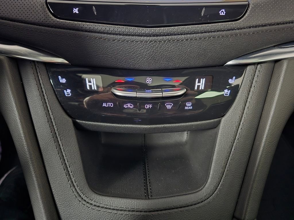 Used 2023 Cadillac XT5 Premium Luxury image 26