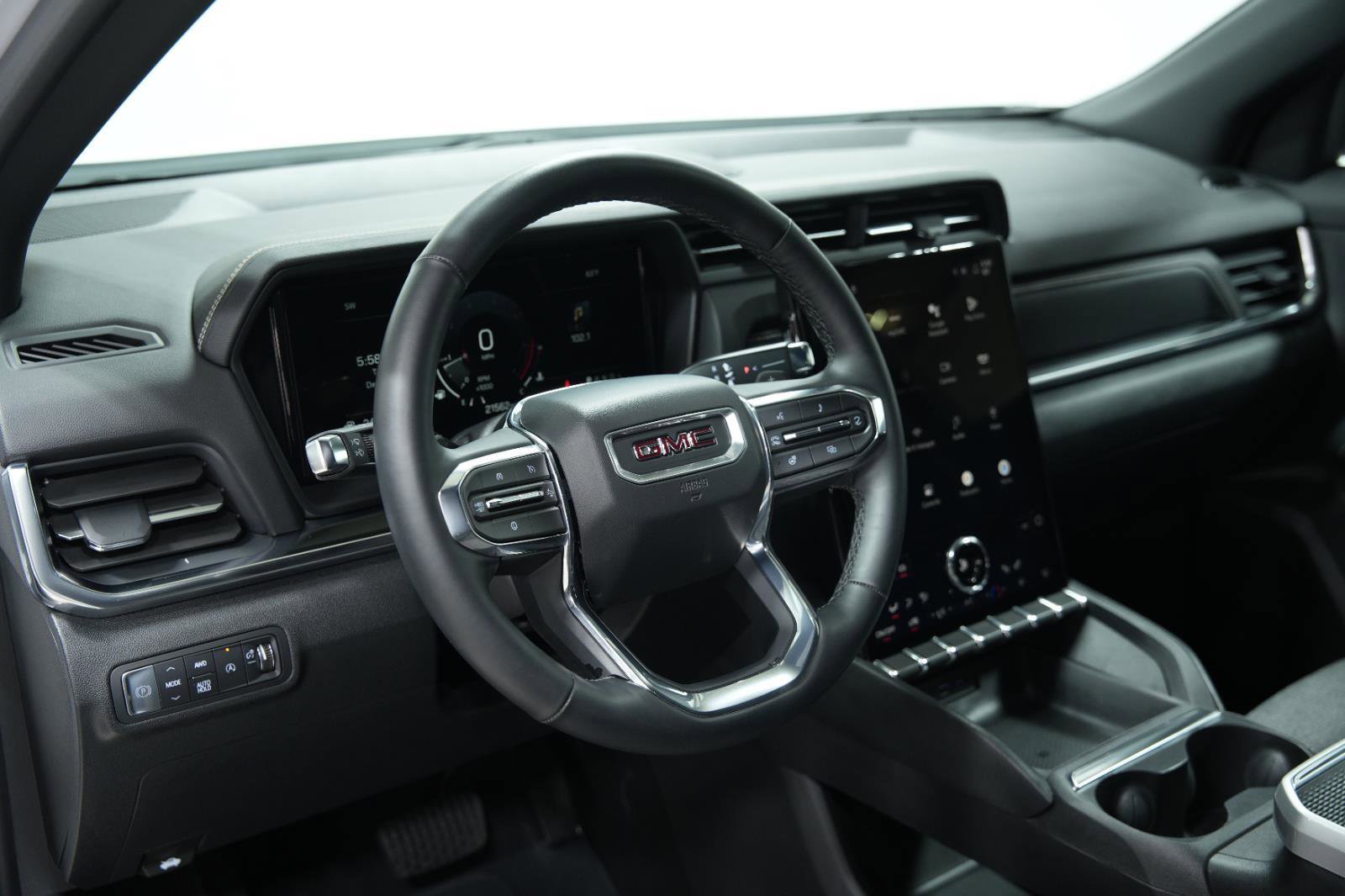 Used 2025 GMC Terrain Elevation image 26