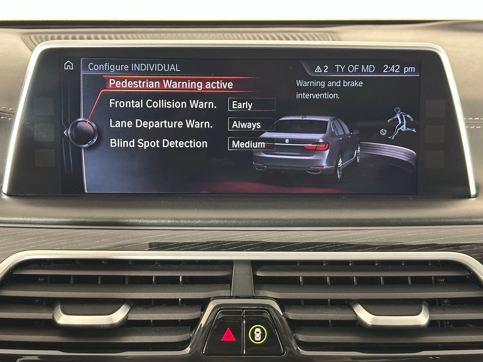 Used 2017 BMW 740i xDrive image 36