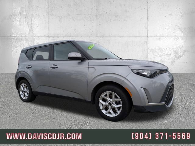Used 2023 Kia Soul LX w/ Option Group 015