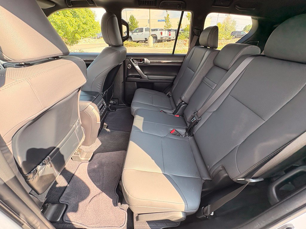 Used 2023 Lexus GX 460 Premium w/ Premium Plus Package AWD/4WD image 43