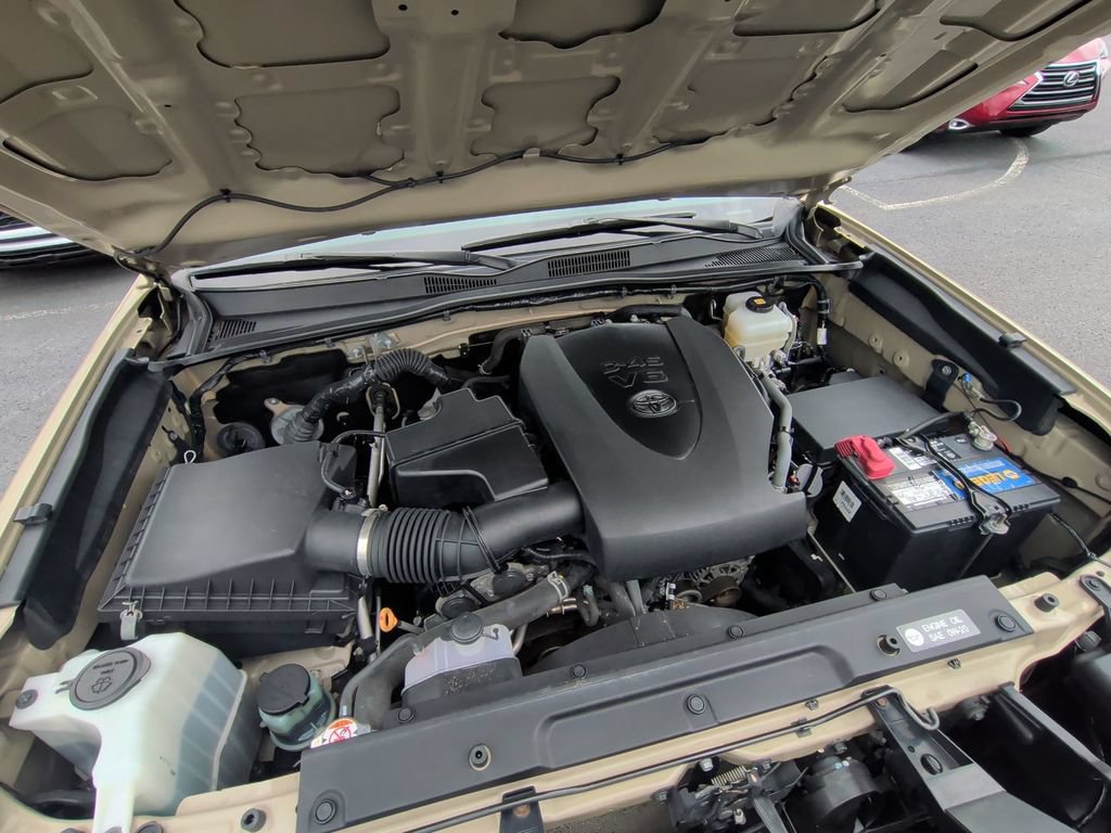 Used 2019 Toyota Tacoma TRD Off-Road AWD/4WD image 26