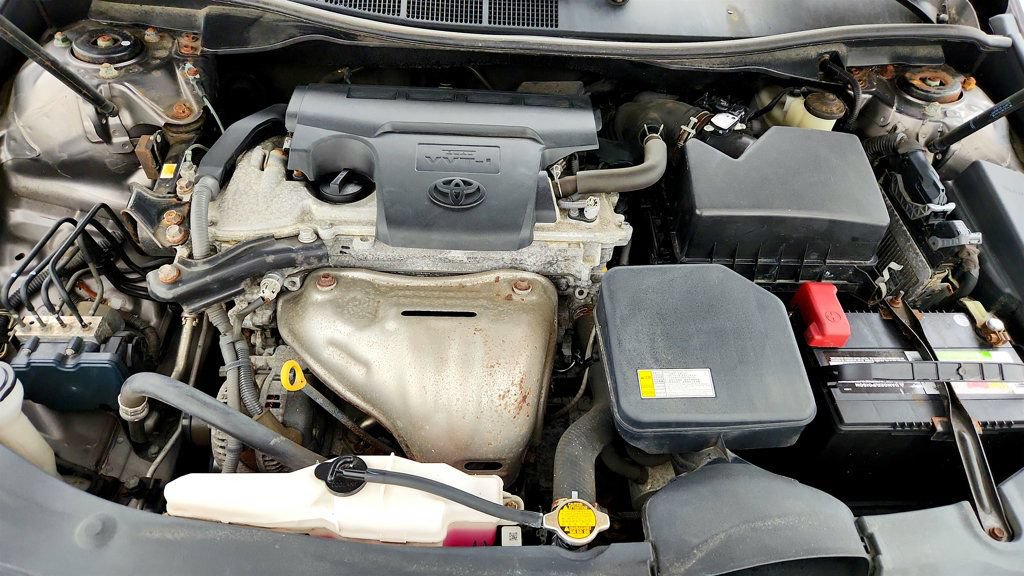 Used 2015 Toyota Camry LE FWD image 26