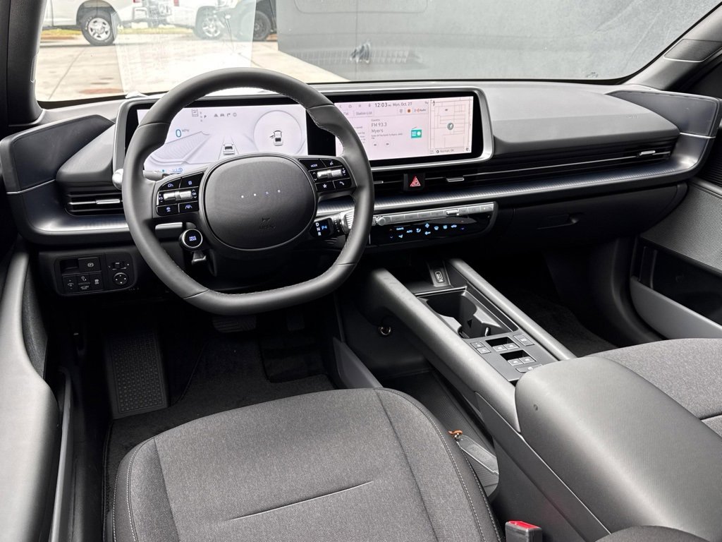 New 2025 Hyundai Ioniq 6 SE image 2