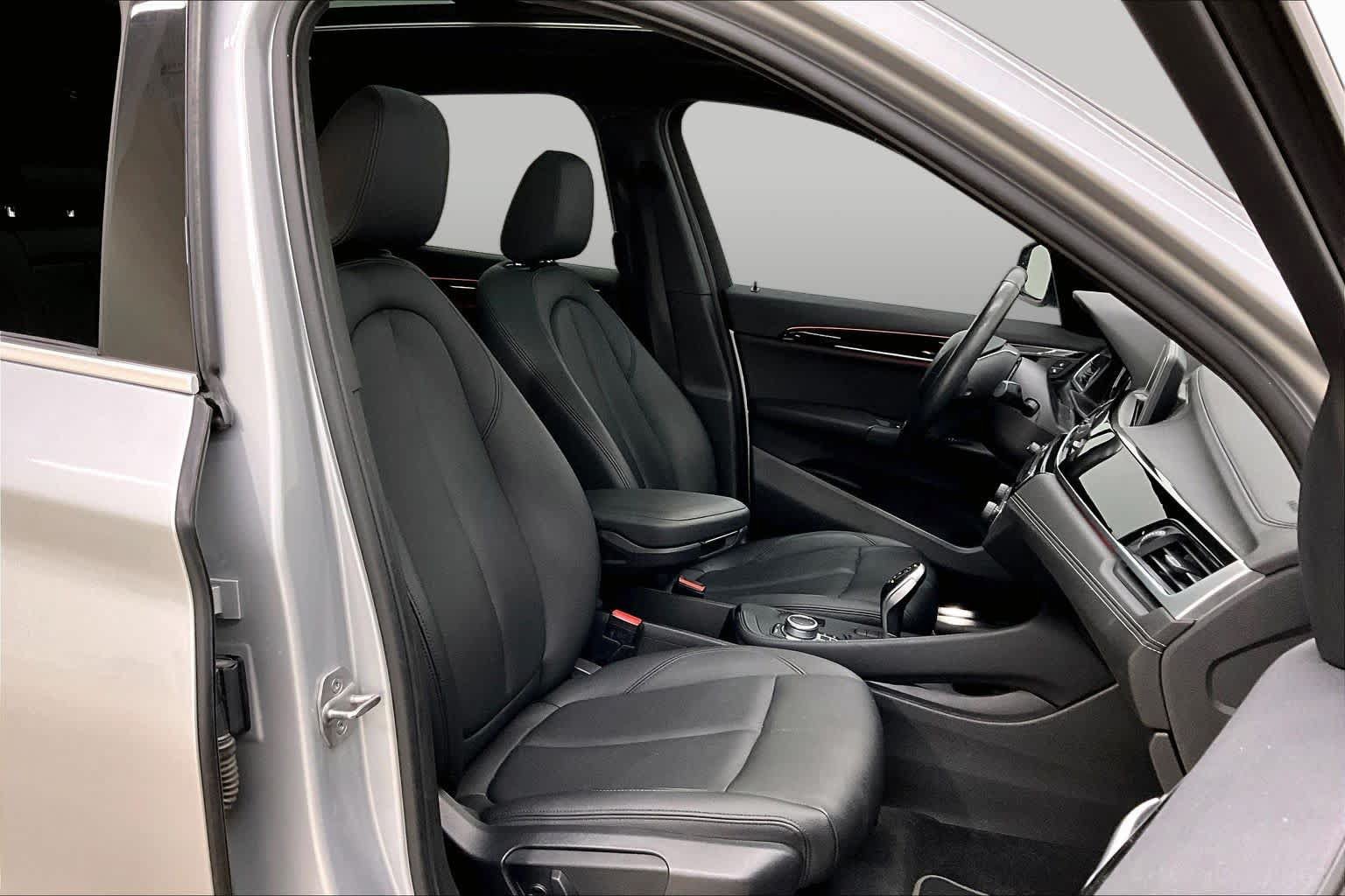 Used 2021 BMW X1 sDrive28i w/ Convenience Package FWD image 9