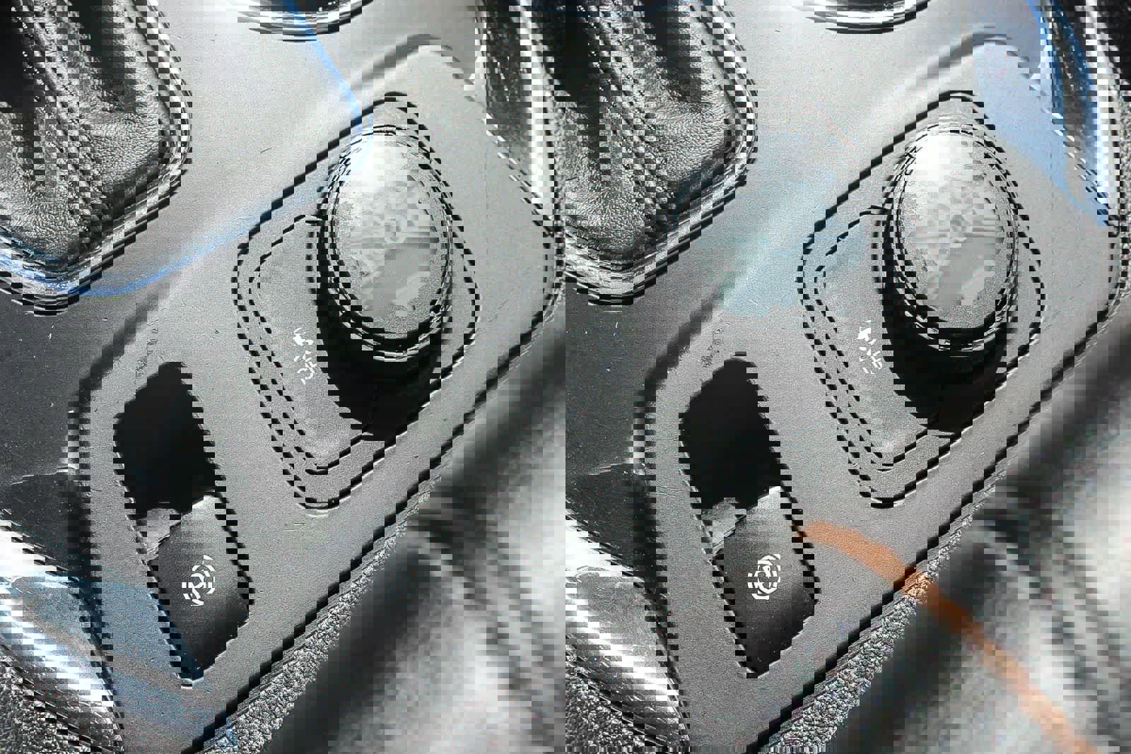 Used 2018 Chevrolet Traverse RS image 36