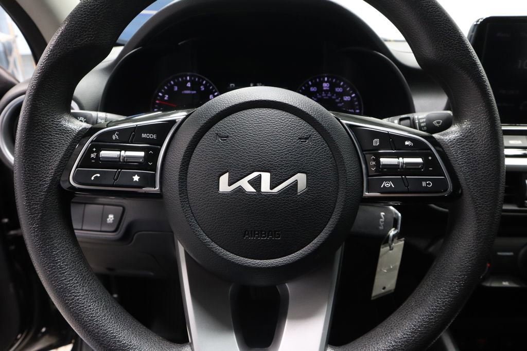 Used 2024 Kia Forte LXS FWD image 30
