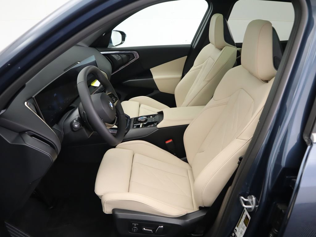 Certified 2025 BMW X3 xDrive30i w/ Premium Package image 21