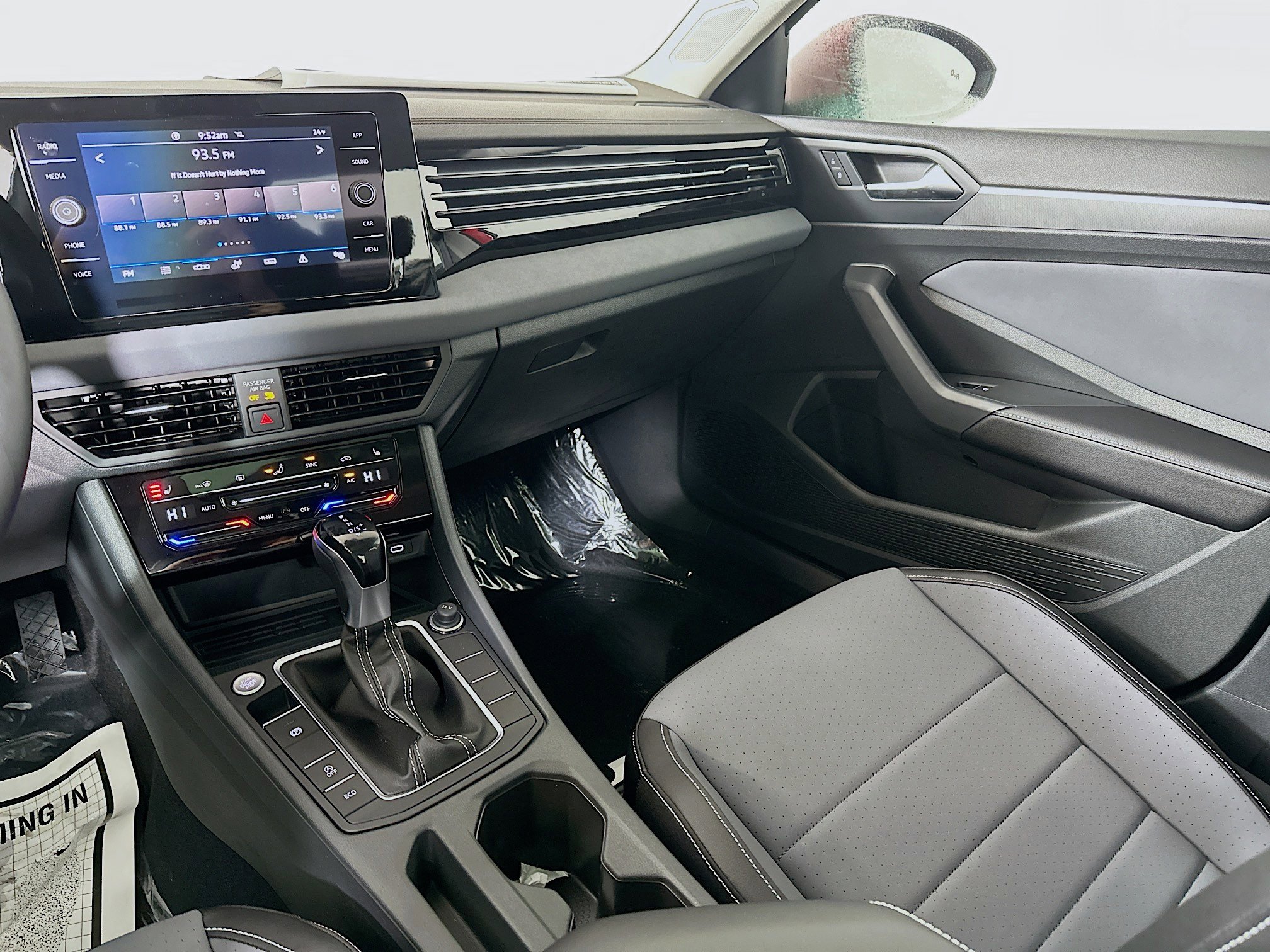 New 2026 Volkswagen Jetta SE image 22