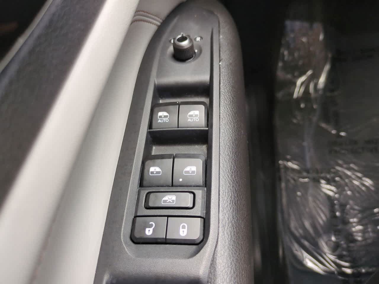 Used 2025 Jeep Compass Limited AWD/4WD image 21