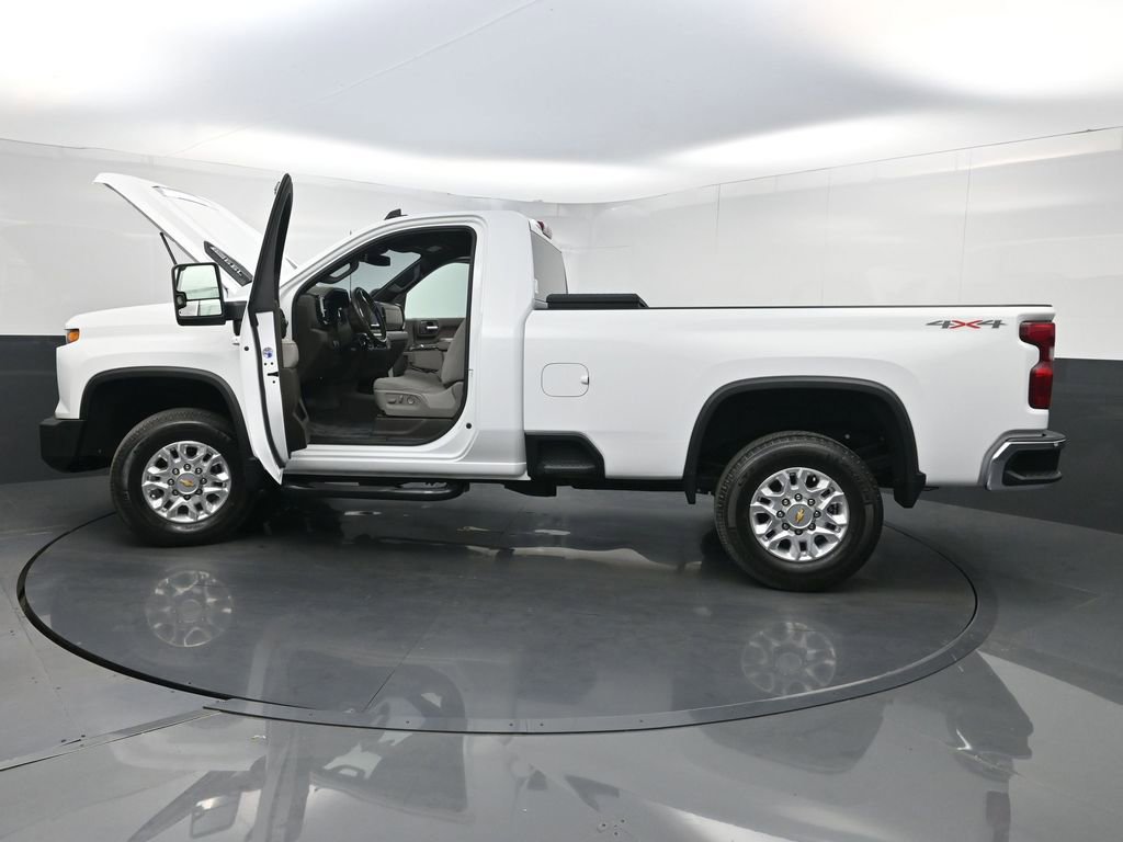 Used 2024 Chevrolet Silverado 3500 LT w/ Convenience Package image 34