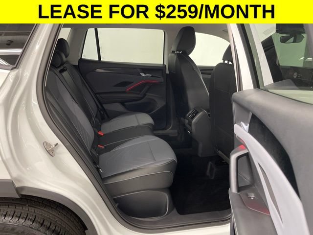 Used 2026 Volkswagen Tiguan SE AWD/4WD image 10