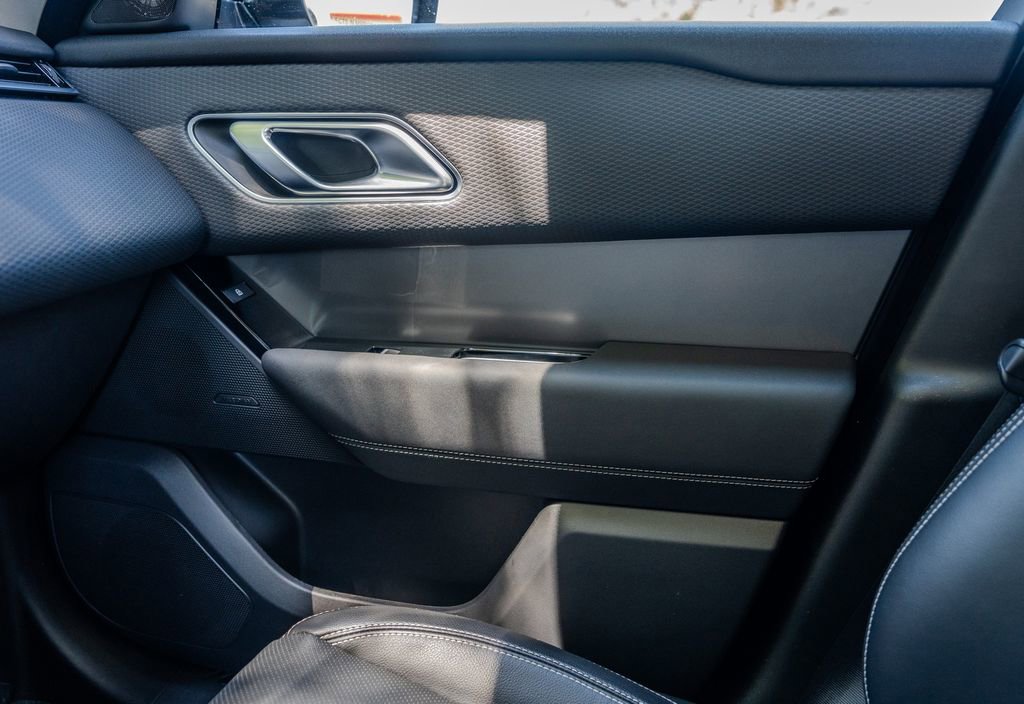 Used 2023 Land Rover Range Rover Velar S image 13