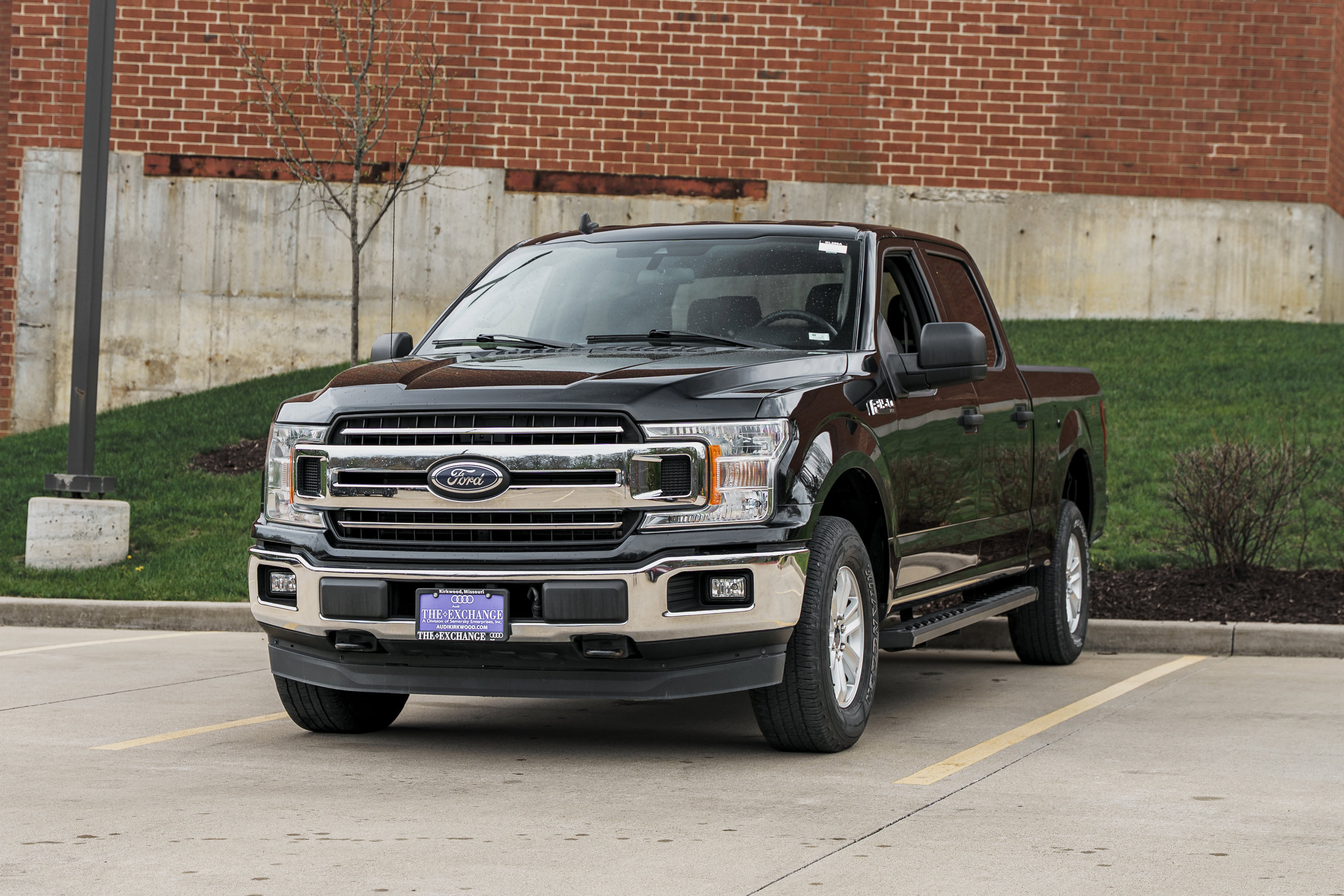 Used 2020 Ford F150 XLT w/ Trailer Tow Package image 7