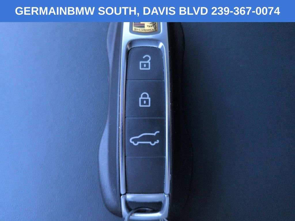 Used 2022 Porsche Cayenne S AWD/4WD image 31