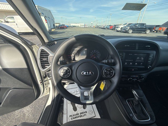 Used 2020 Kia Soul LX image 11