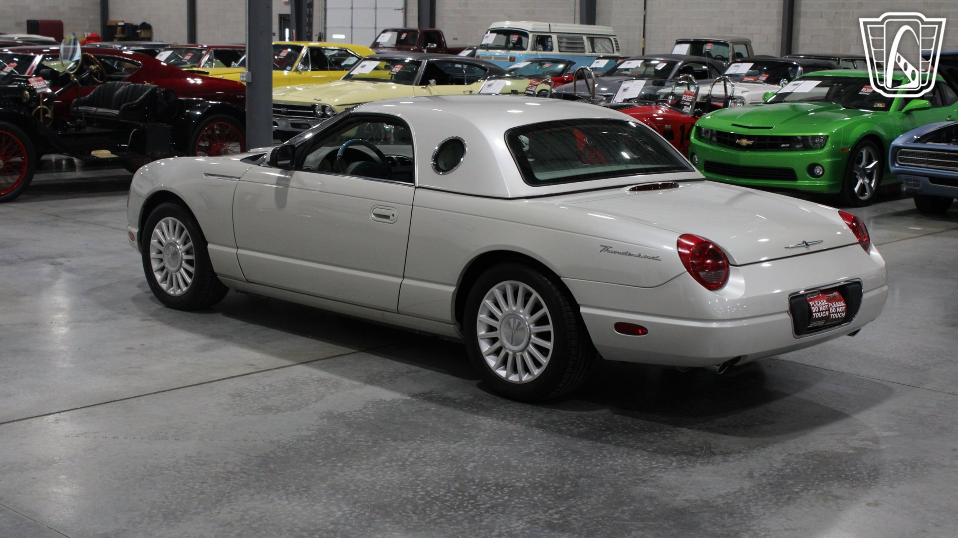 Used 2005 Ford Thunderbird 50th Anniversary RWD image 14