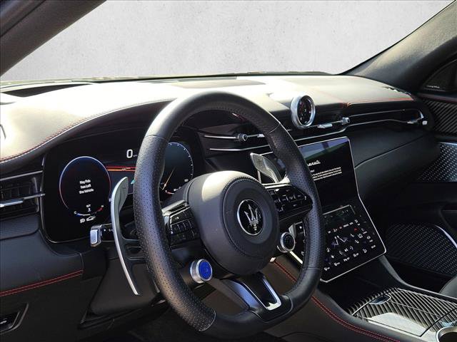 Used 2024 Maserati Grecale Trofeo AWD/4WD image 13