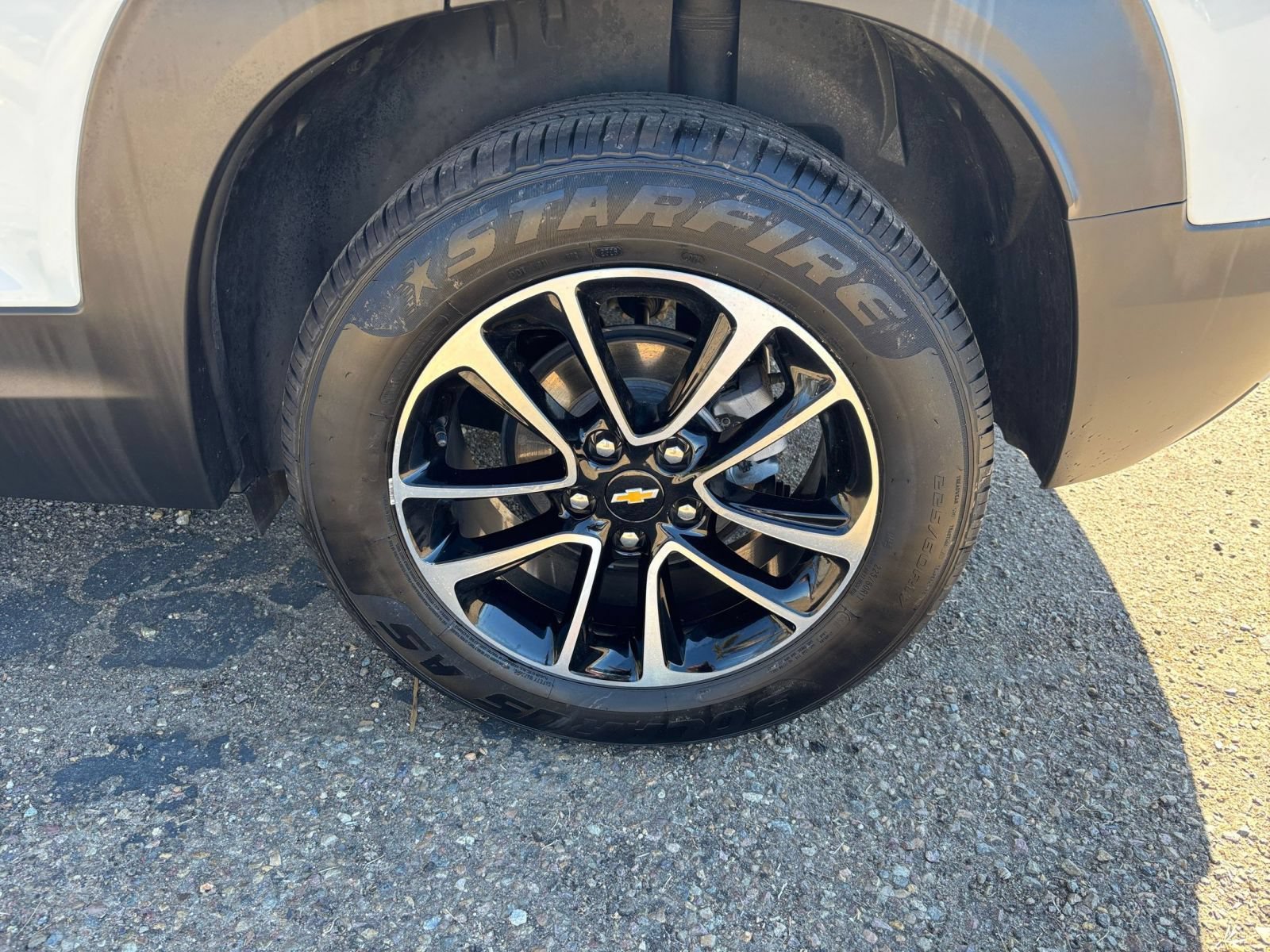 Used 2025 Chevrolet TrailBlazer LT AWD/4WD image 28
