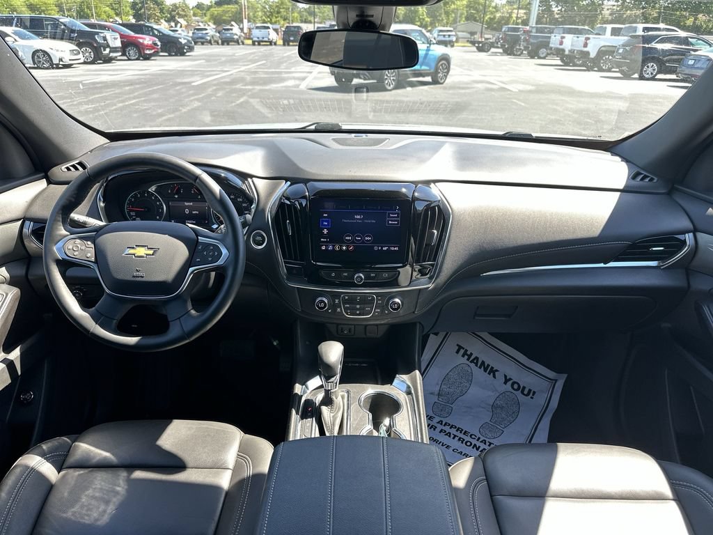Used 2024 GMC Terrain SLE w/ Driver Convenience Package FWD image 19